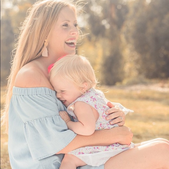 Meet your Posher, Sara - Picture 2 of 2